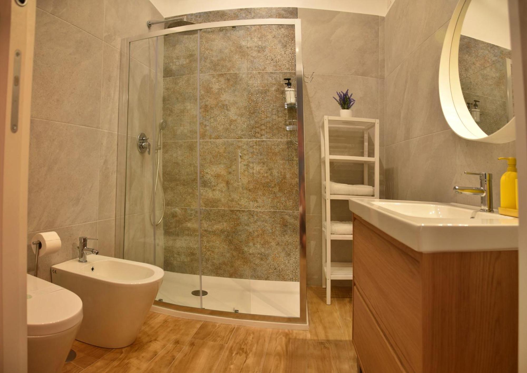 Centro Storico Rooms Napoli Bagian luar foto