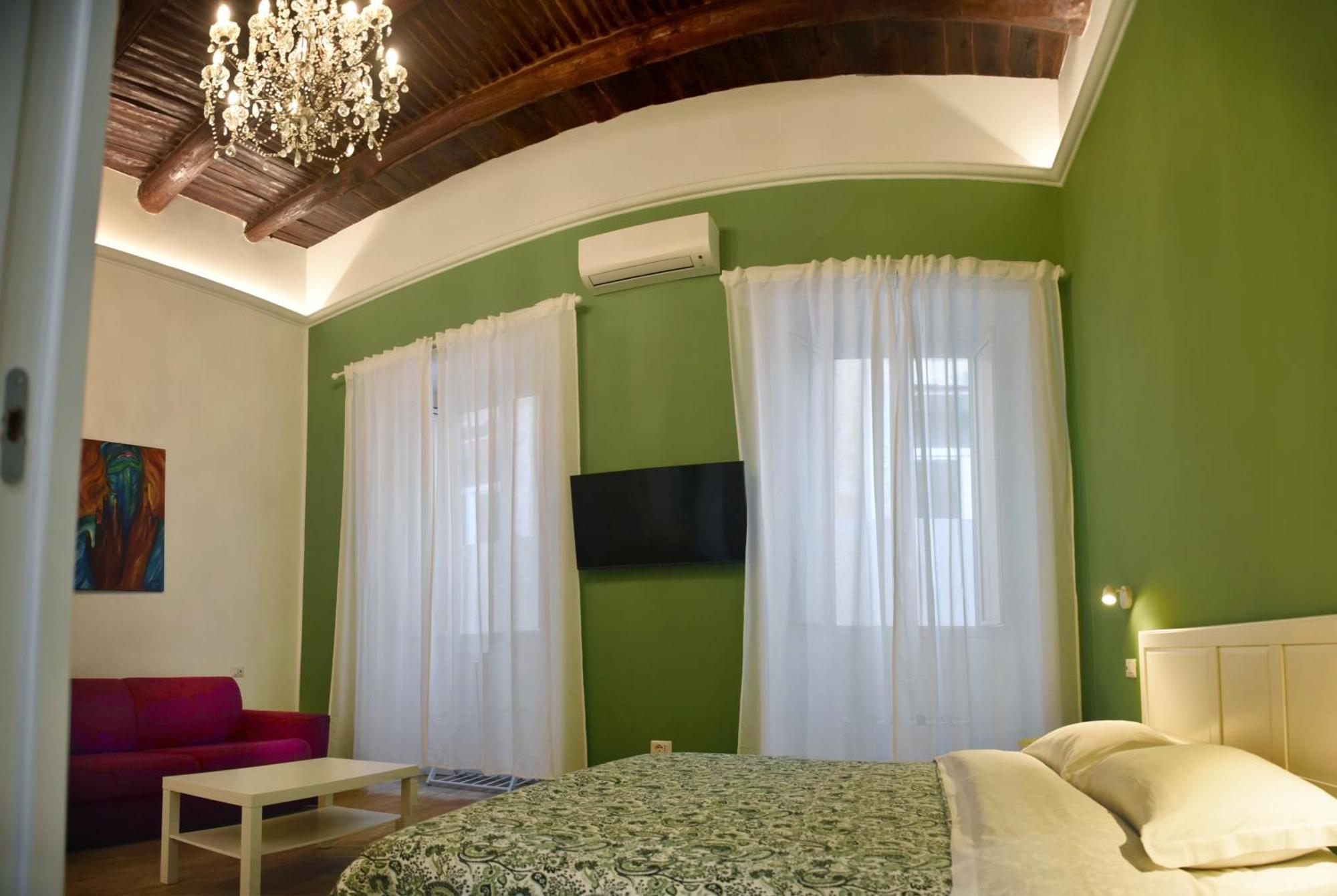 Centro Storico Rooms Napoli Bagian luar foto