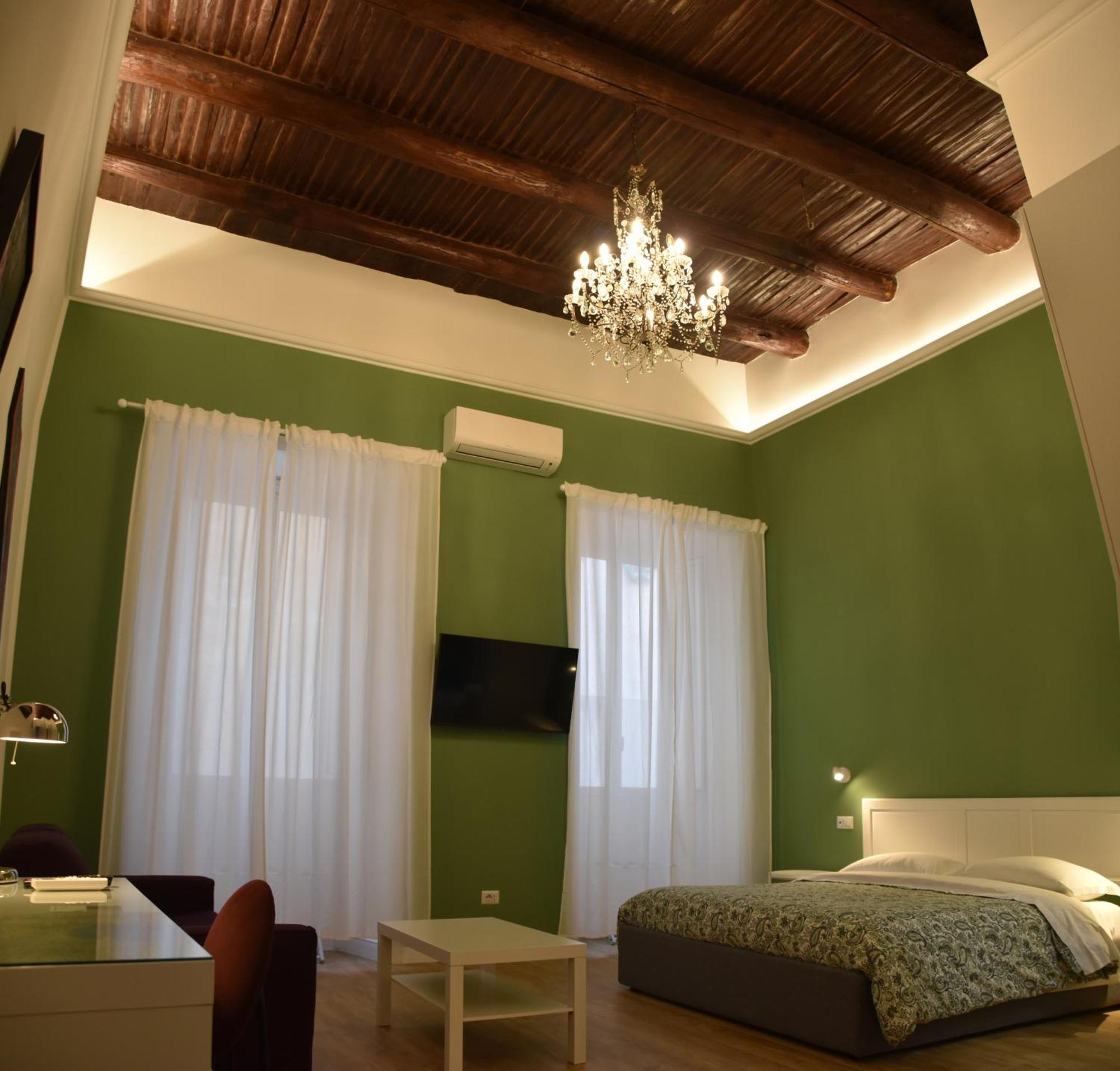 Centro Storico Rooms Napoli Bagian luar foto